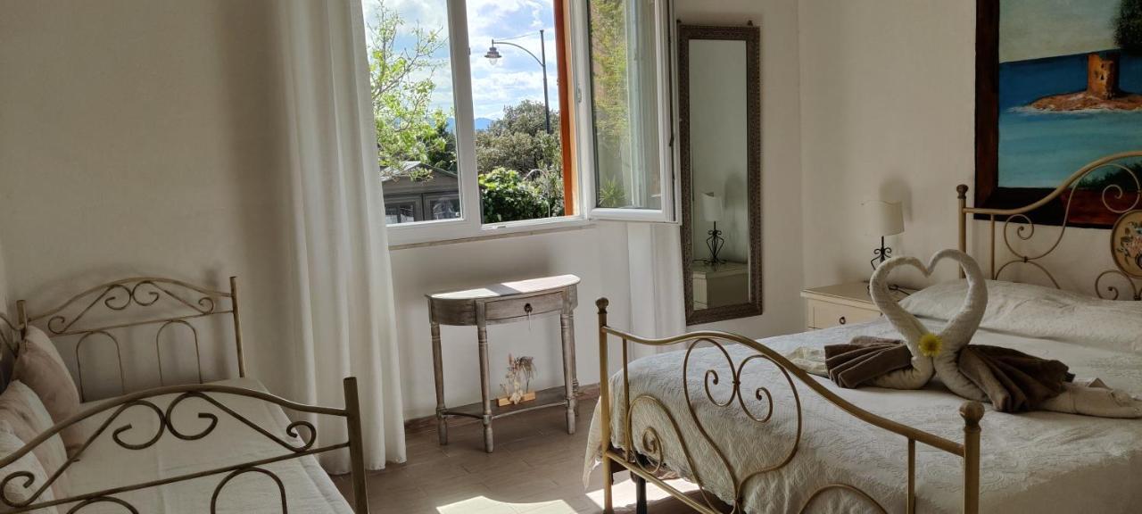 La Porta Sulla Costa Bed & Breakfast San Pantaleo Exterior photo